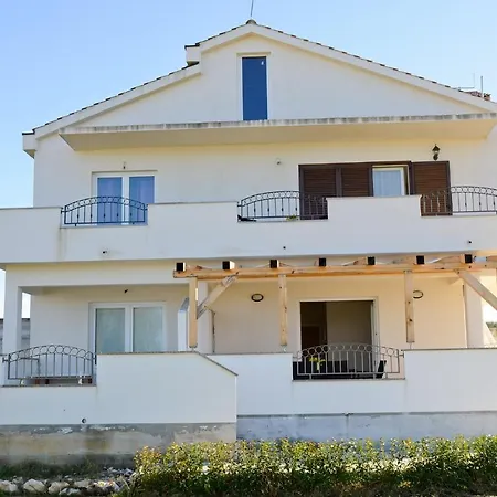 In Ljubac/zadar Riviera 33162 Apartmán *