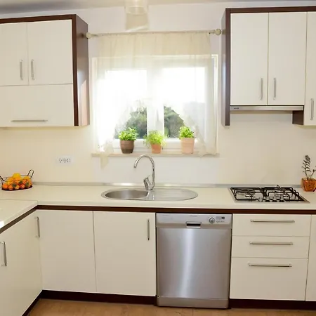 In Ljubac/zadar Riviera 33162 Apartmán Ljubač