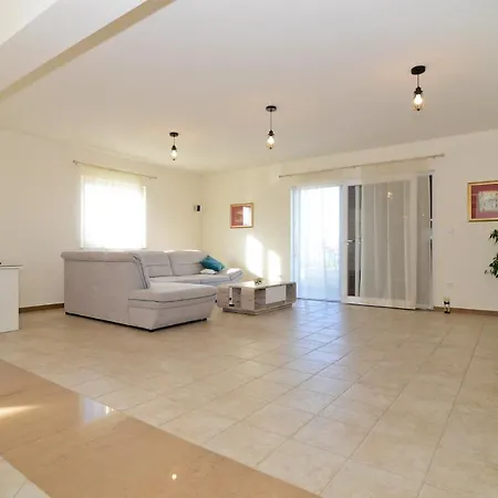 In Ljubac/zadar Riviera 33162 Ljubač